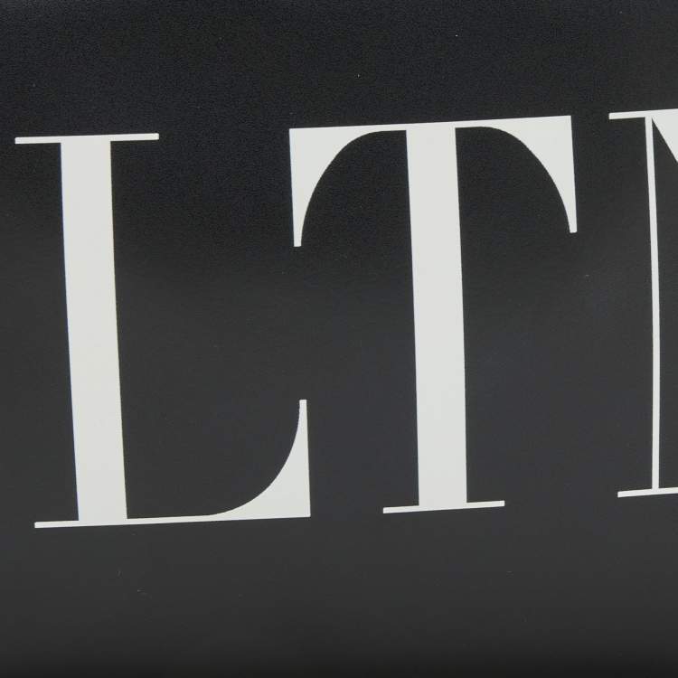 Pre Owned Valentino Black Leather VLTN Clutch
