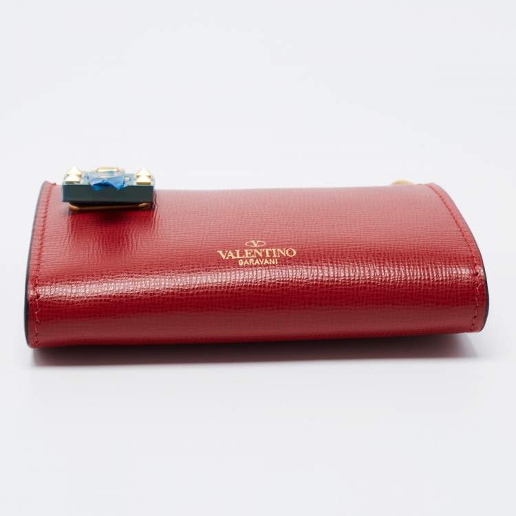 Pre Owned Valentino Red Leather Rockstud Twist Lock Zip Wallet 