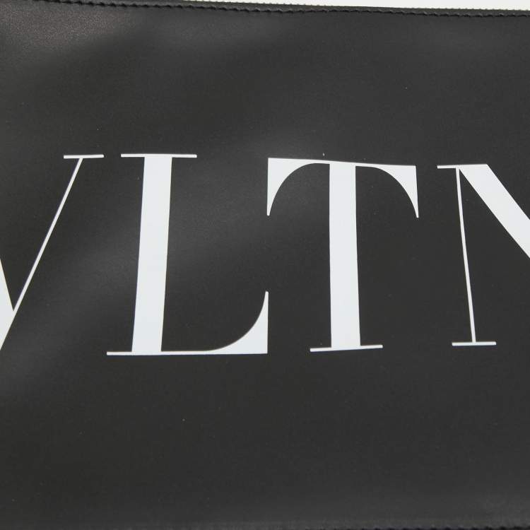 Pre Owned Valentino Black Leather VLTN Clutch