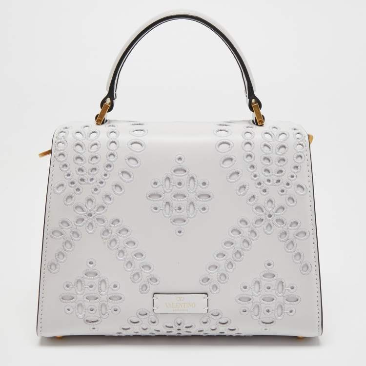 مملوكة مسبقًا Valentino White San Gallo Embroidery Leather Small VSling Top Handle Bag