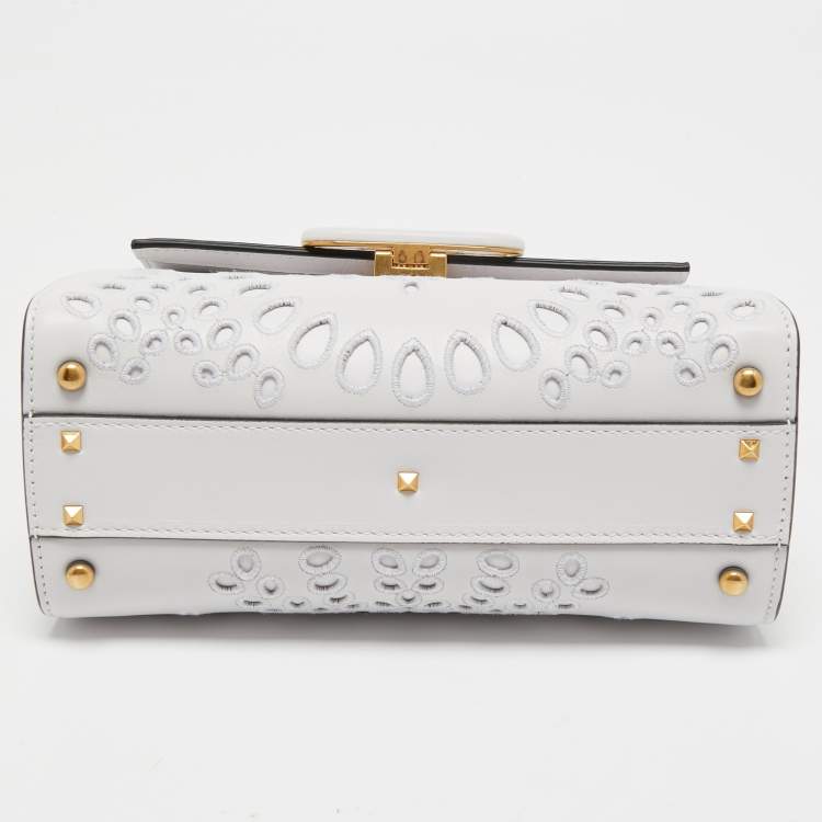 مملوكة مسبقًا Valentino White San Gallo Embroidery Leather Small VSling Top Handle Bag