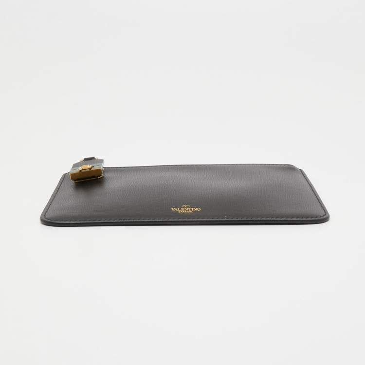 Pre Owned Valentino Black Leather Rockstuds Alcove Zip Pouch 