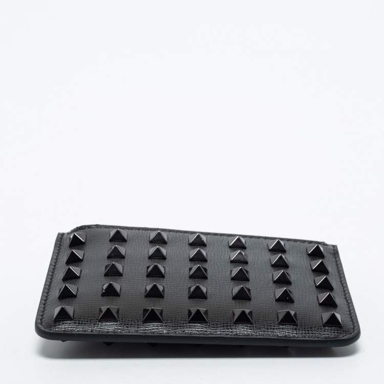 Pre Owned Valentino Black Leather Rockstud Zip Card Case