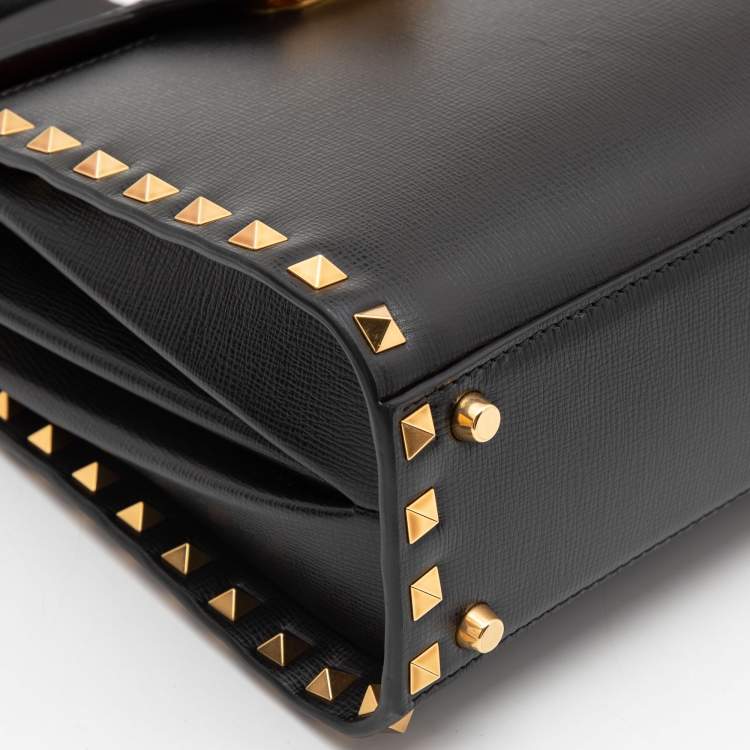 مملوكة مسبقًا Valentino Black Leather Rockstud Top Handle Bag