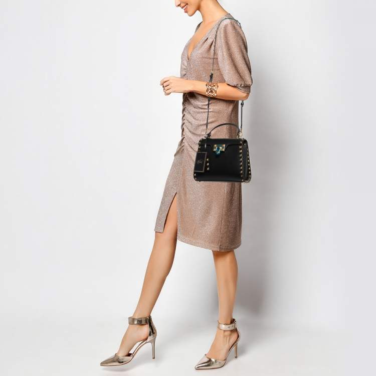 مملوكة مسبقًا Valentino Black Leather Alcove Top Handle Bag