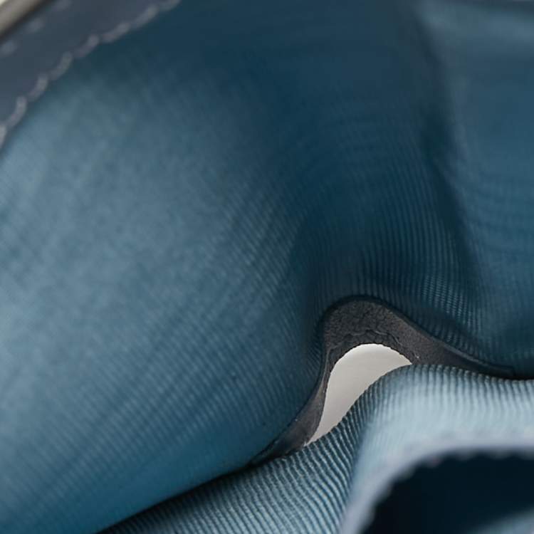 مملوكة مسبقًا Valentino Light Blue Leather Rockstud Trifold Wallet