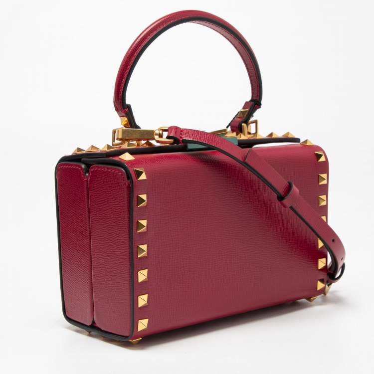 مملوكة مسبقًا Valentino Red Leather Rockstud Alcove Top Handle Bag