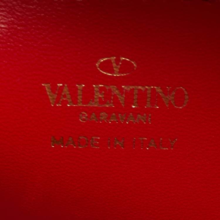 مملوكة مسبقًا Valentino Red Leather Rockstud Alcove Top Handle Bag