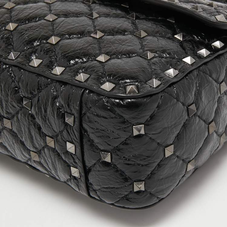 Pre Owned Valentino Black Quilted Crinkled Leather Medium Rockstud Spike Shoulder Bag