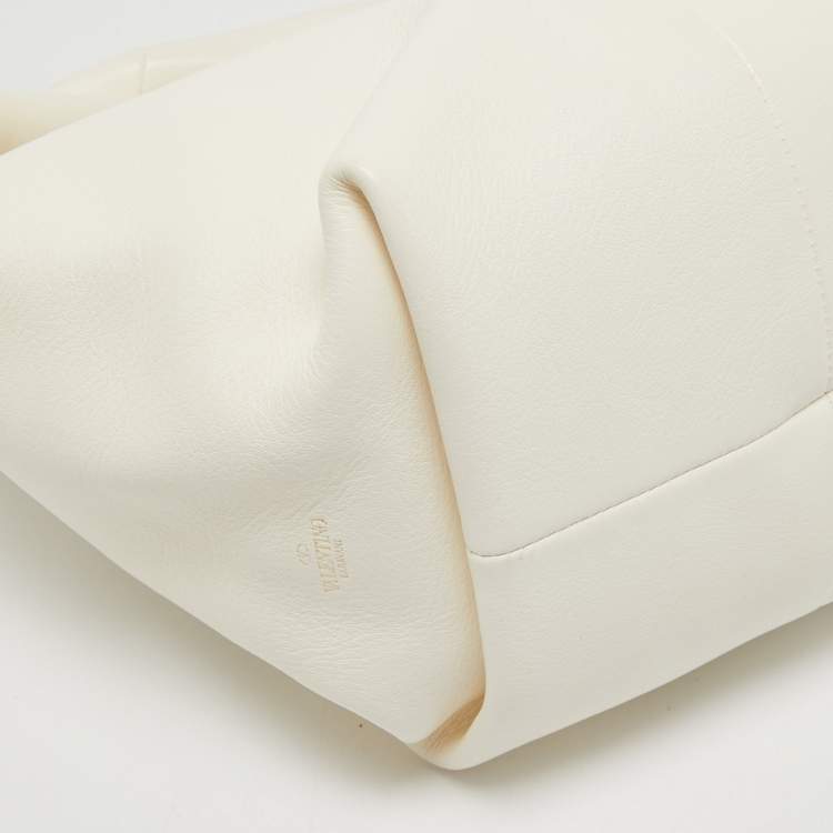 Pre Owned Valentino Off White Leather Roman Stud Hobo