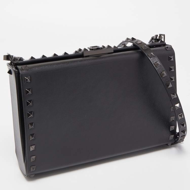 Pre Owned Valentino Black Leather Alcove Rockstud Clutch