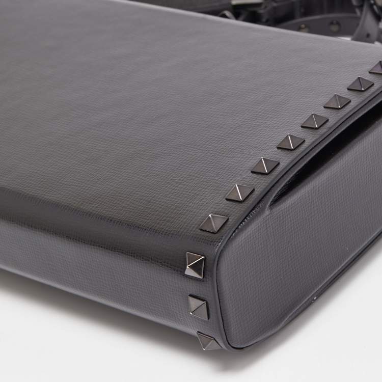Pre Owned Valentino Black Leather Alcove Rockstud Clutch