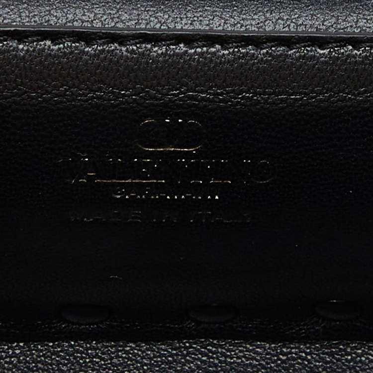 Pre Owned Valentino Black Leather Rockstud Chain Pouch