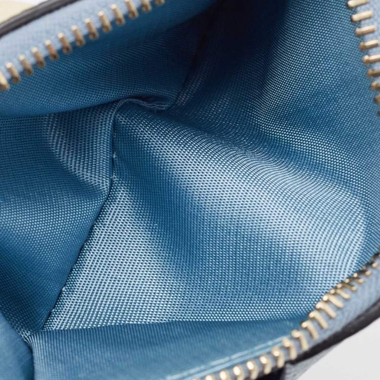 مملوكة مسبقًا Valentino Blue Leather Rockstud Bifold Card Wallet