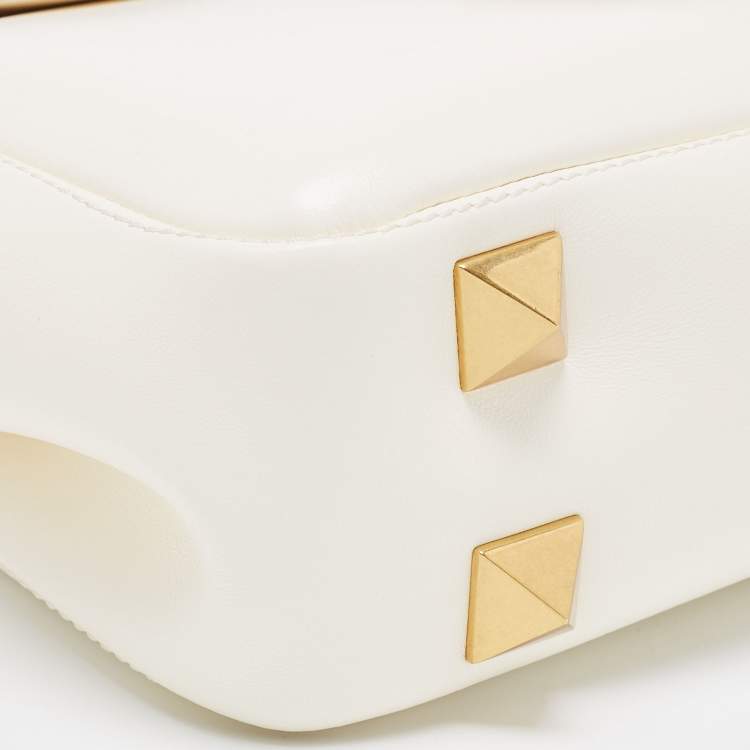 Pre Owned Valentino Ivory Leather Stud Sign Shoulder Bag