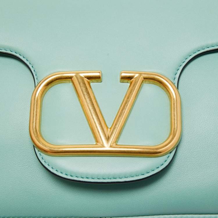 مملوكة مسبقًا Valentino Mint Green Leather Stud Sign Shoulder Bag
