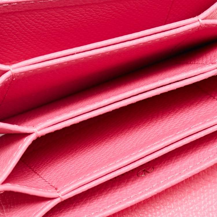 مملوكة مسبقًا Valentino Pink Leather VLogo Accordion Card Holder