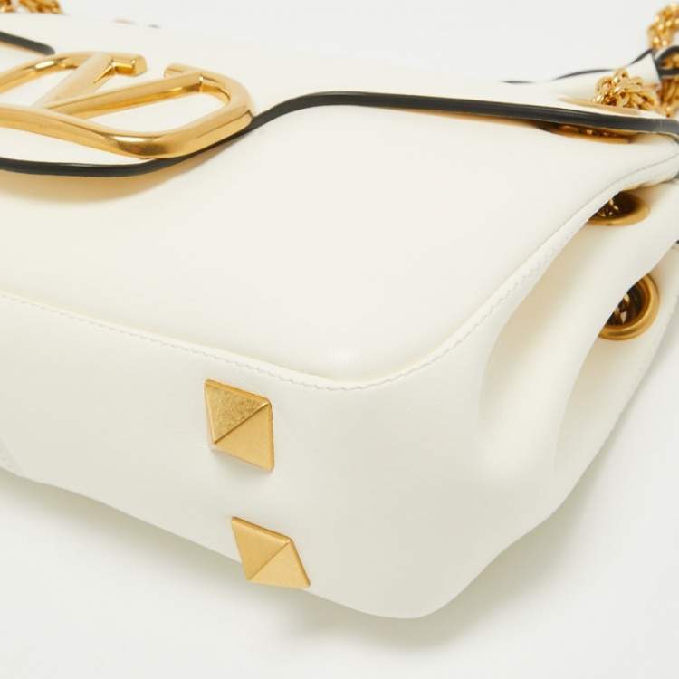 Pre Owned Valentino Ivory Leather Stud Sign Shoulder Bag