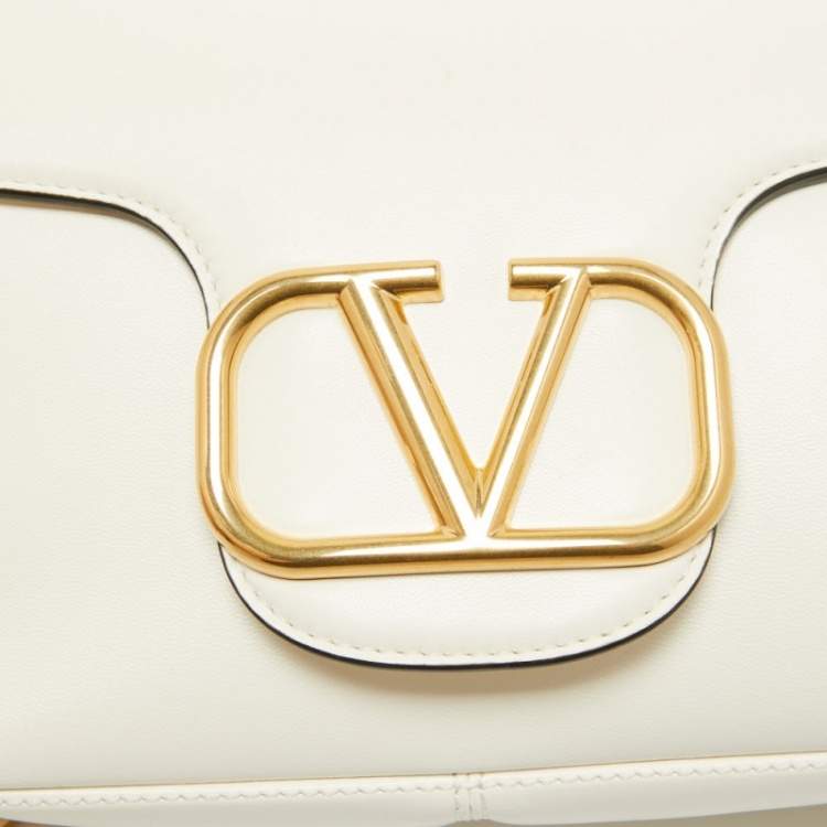 Pre Owned Valentino Ivory Leather Stud Sign Shoulder Bag