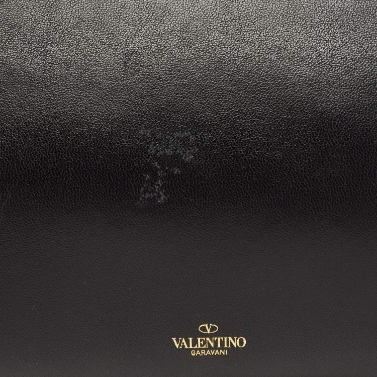 مملوكة مسبقًا Valentino Black Leather VLogo Sign Shoulder Bag