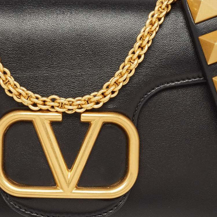 مملوكة مسبقًا Valentino Black Leather VLogo Sign Shoulder Bag