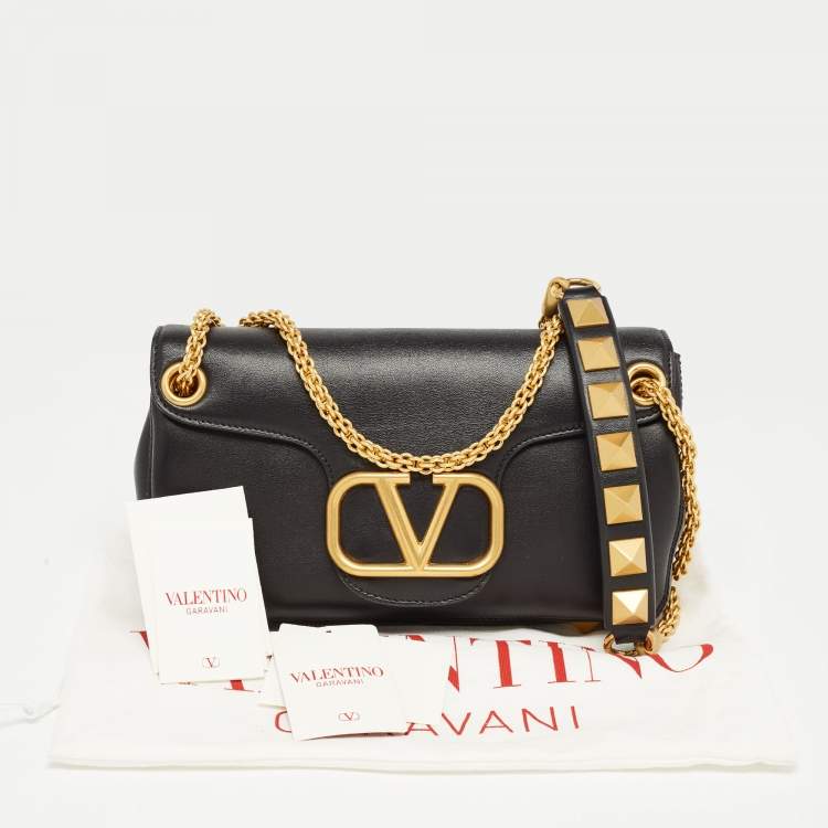 مملوكة مسبقًا Valentino Black Leather VLogo Sign Shoulder Bag