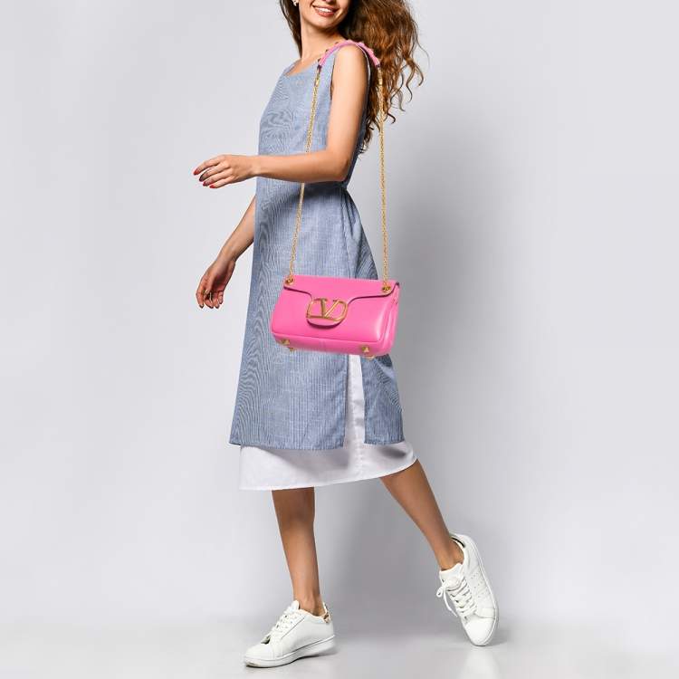 Pre Owned Valentino Pink Leather Stud Sign Shoulder Bag
