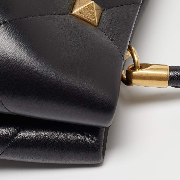 مملوكة مسبقًا Valentino Black Quilted Leather Medium Roman Stud Top Handle Bag
