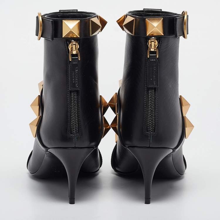 Pre Owned Valentino Black Leather Stud Ankle Boots Size 38.5