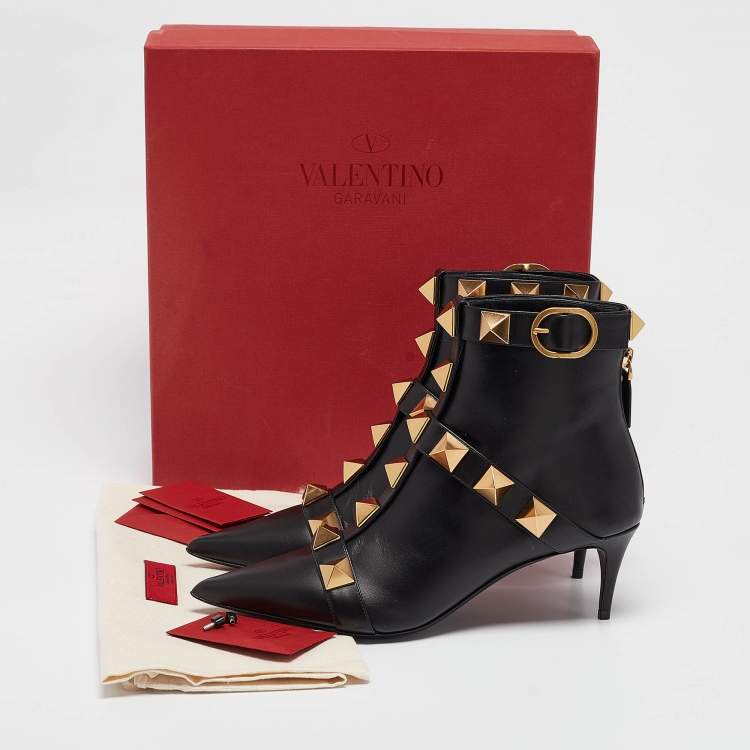 Pre Owned Valentino Black Leather Stud Ankle Boots Size 38.5