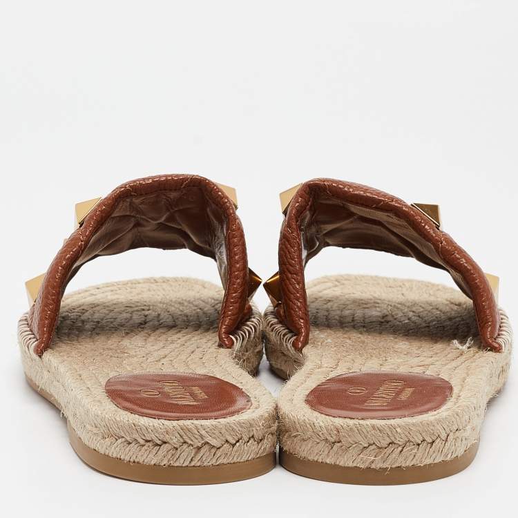 Pre Owned Valentino Brown Leather Roman Stud Flat Slides Size 40