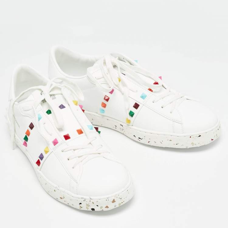 Pre Owned Valentino White Leather Rockstud Low Top Sneakers Size 44