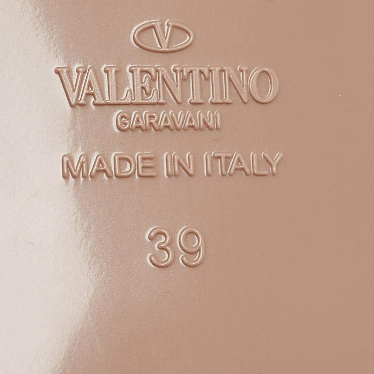 Pre Owned Valentino Dusty Pink Rubber Rockstud Ankle Strap Flat Sandals Size 39