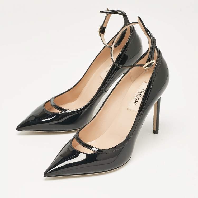 مملوكة مسبقًا Valentino Black Patent Leather Pointed Toe Ankle Strap Pumps Size 37