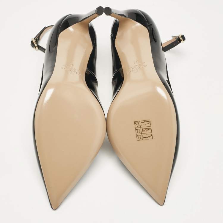 مملوكة مسبقًا Valentino Black Patent Leather Pointed Toe Ankle Strap Pumps Size 37