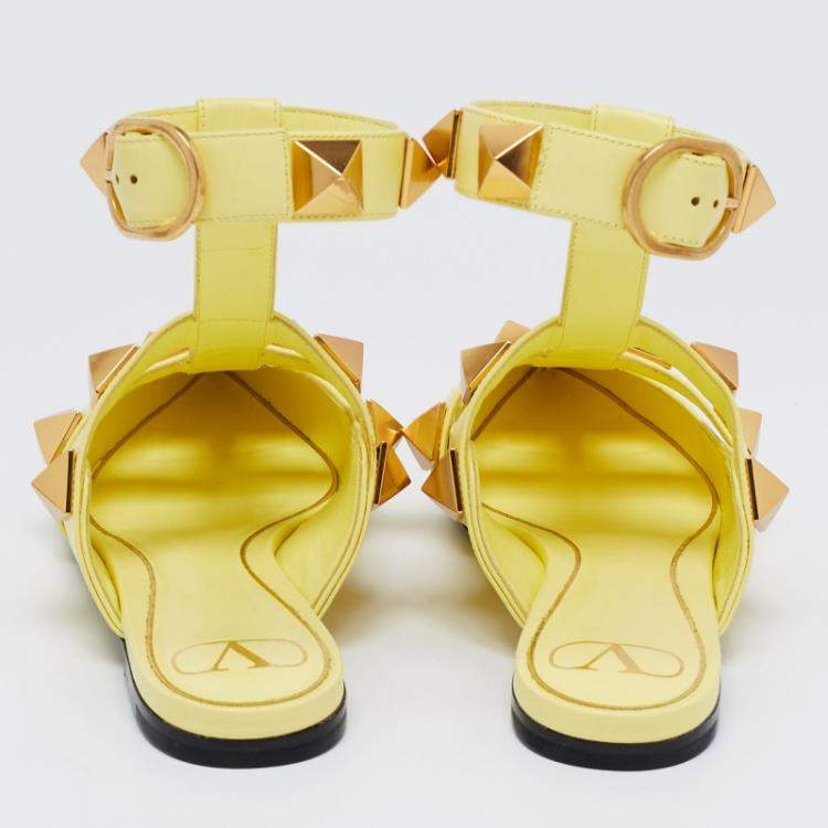 Pre Owned Valentino Lime Yellow Roman Stud Ankle Cuff Flats Size 38