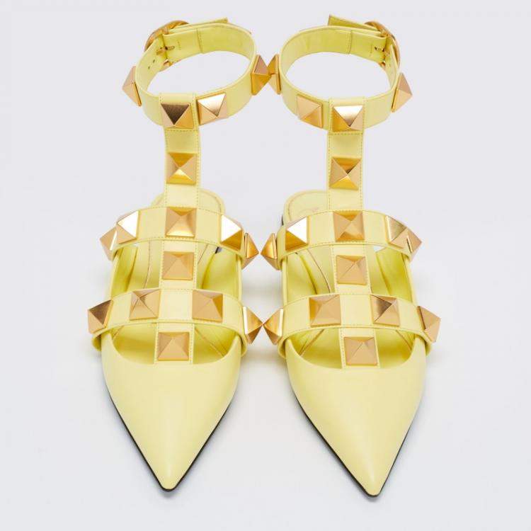 Pre Owned Valentino Lime Yellow Roman Stud Ankle Cuff Flats Size 38