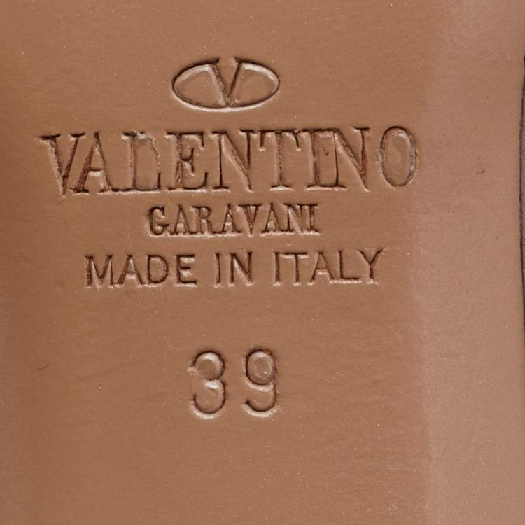 Pre Owned Valentino Beige/Pink Leather Rockstud Ankle Strap Pumps Size 39