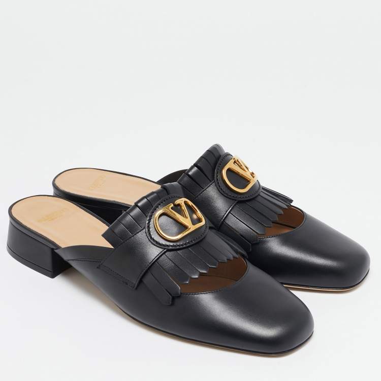 مملوكة مسبقًا Valentino Black Leather VLogo Fringe Mules Size 41