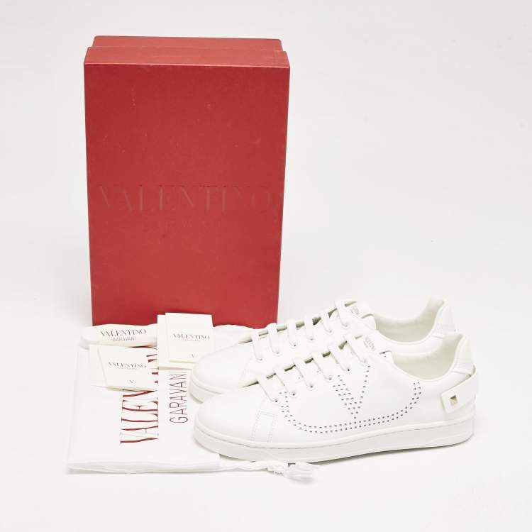 مملوكة مسبقًا Valentino White Leather Bianco Backnet Low Top Sneakers Size 39.5