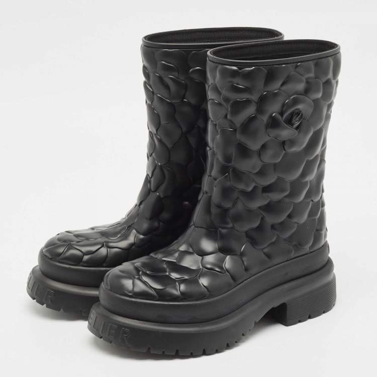 Pre Owned Valentino Black Rubber Atelier 03 Rose Edition Rain Boots Size 37