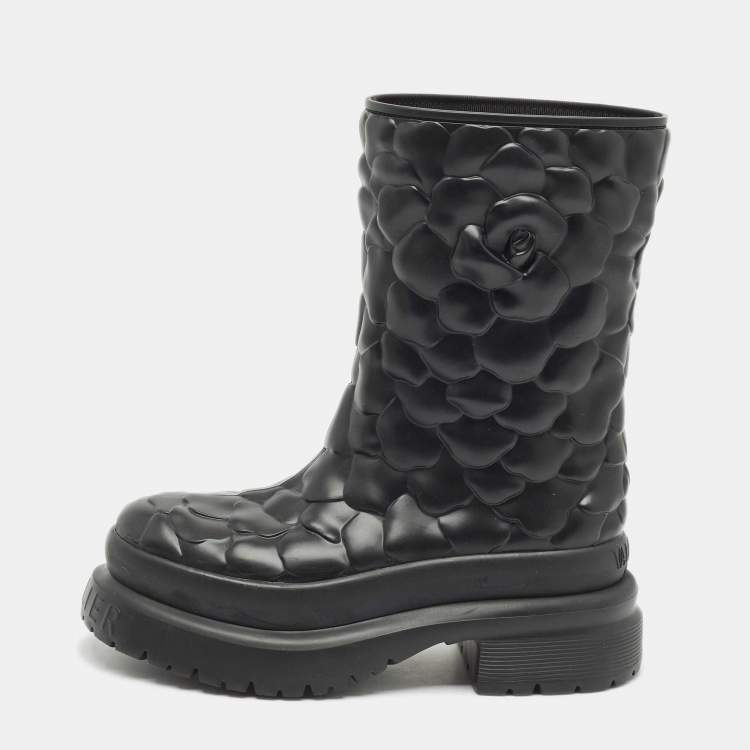 Pre Owned Valentino Black Rubber Atelier 03 Rose Edition Rain Boots Size 37