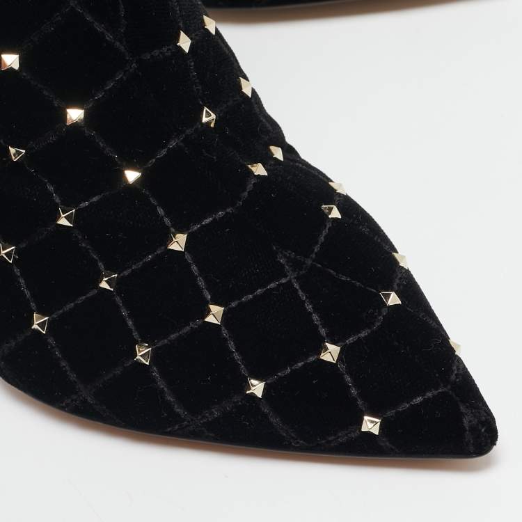 Pre Owned Valentino Black Quilted Velvet Rockstud Pointed Toe Ankle Length Boots Size 37