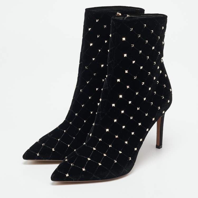 Pre Owned Valentino Black Quilted Velvet Rockstud Pointed Toe Ankle Length Boots Size 37
