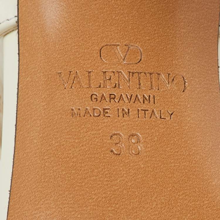 Pre Owned Valentino Ivory Leather Rockstud Ankle Strap Sandals Size 38