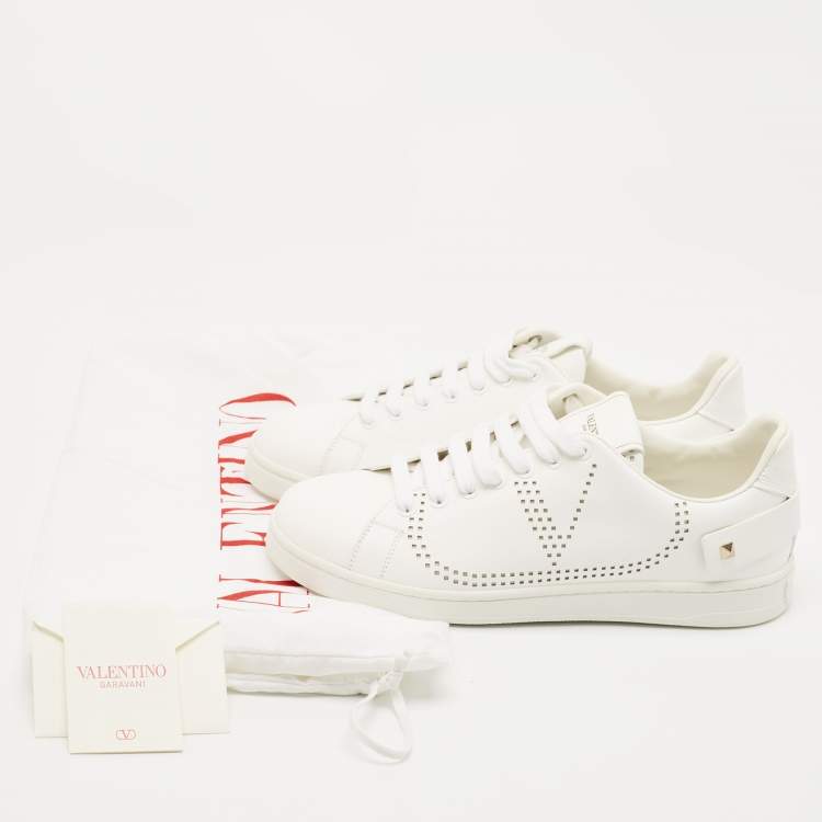 Pre Owned Valentino White Leather Rockstud Sneakers Size 39.5