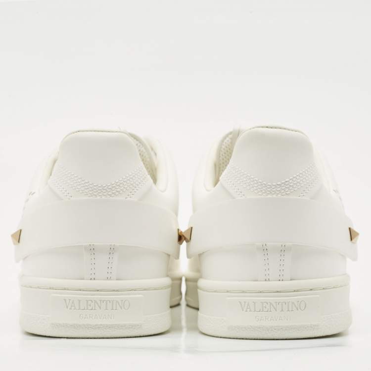 Pre Owned Valentino White Leather Rockstud Sneakers Size 39.5