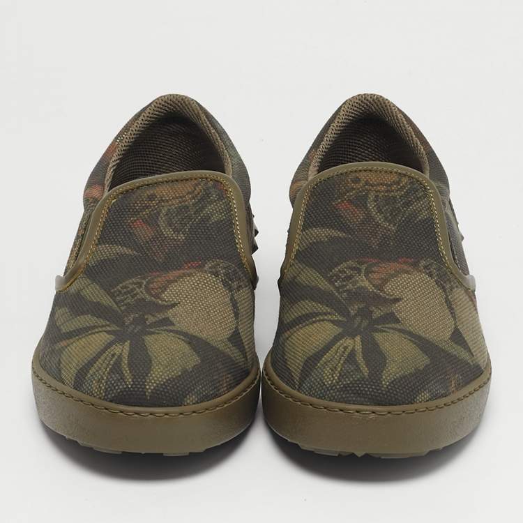 مملوكة مسبقًا Valentino Green Canvas and Leather Slip On Sneakers Size 40