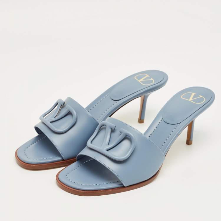 Pre Owned Valentino Blue Leather VLogo Slide Sandals Size 39.5