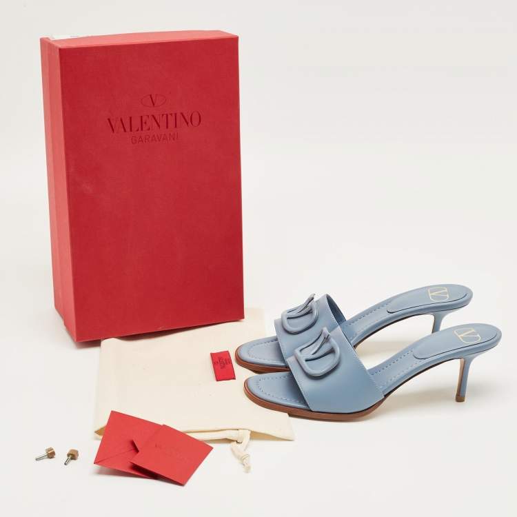 Pre Owned Valentino Blue Leather VLogo Slide Sandals Size 39.5